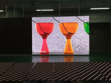 Pequeño la exhibición llevada del pixel P2.5 alquiler interior, etapa llevó la alta escala gris de la exhibición