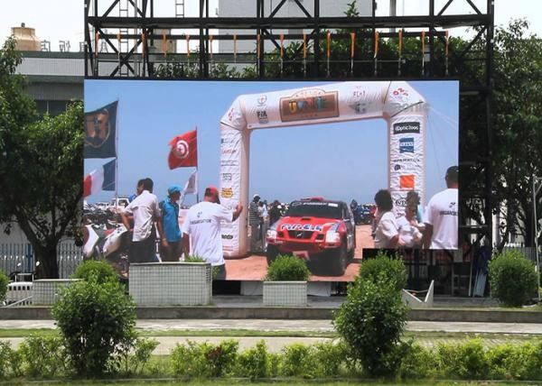 Distancia de visión al aire libre de 3M de la pantalla de la pantalla LED de los deportes grandes con el gabinete de 500*500m m